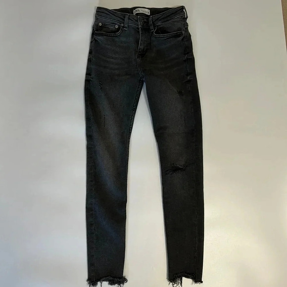 Zara black high-rise jeans size 2 - Picture 2 of 8